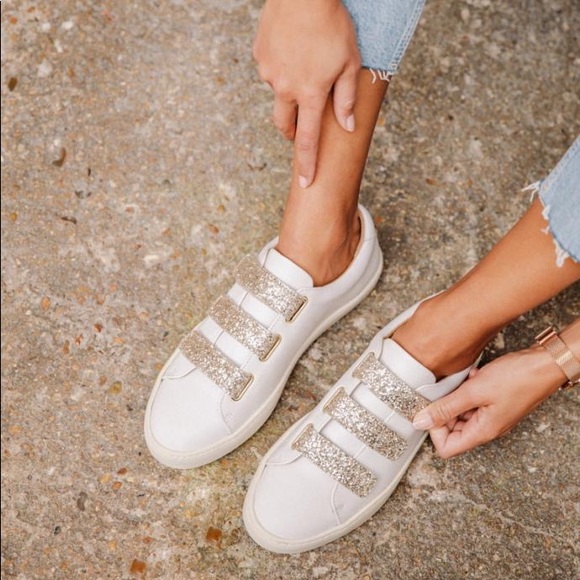 Bobbies Shoes - White & Gold Sneakers 👟